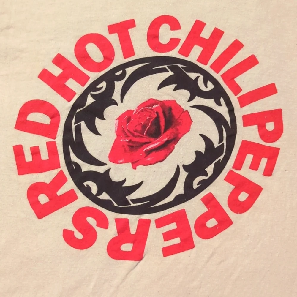Red Hot Chili Peppers graphic tee - Picture 1 of 5